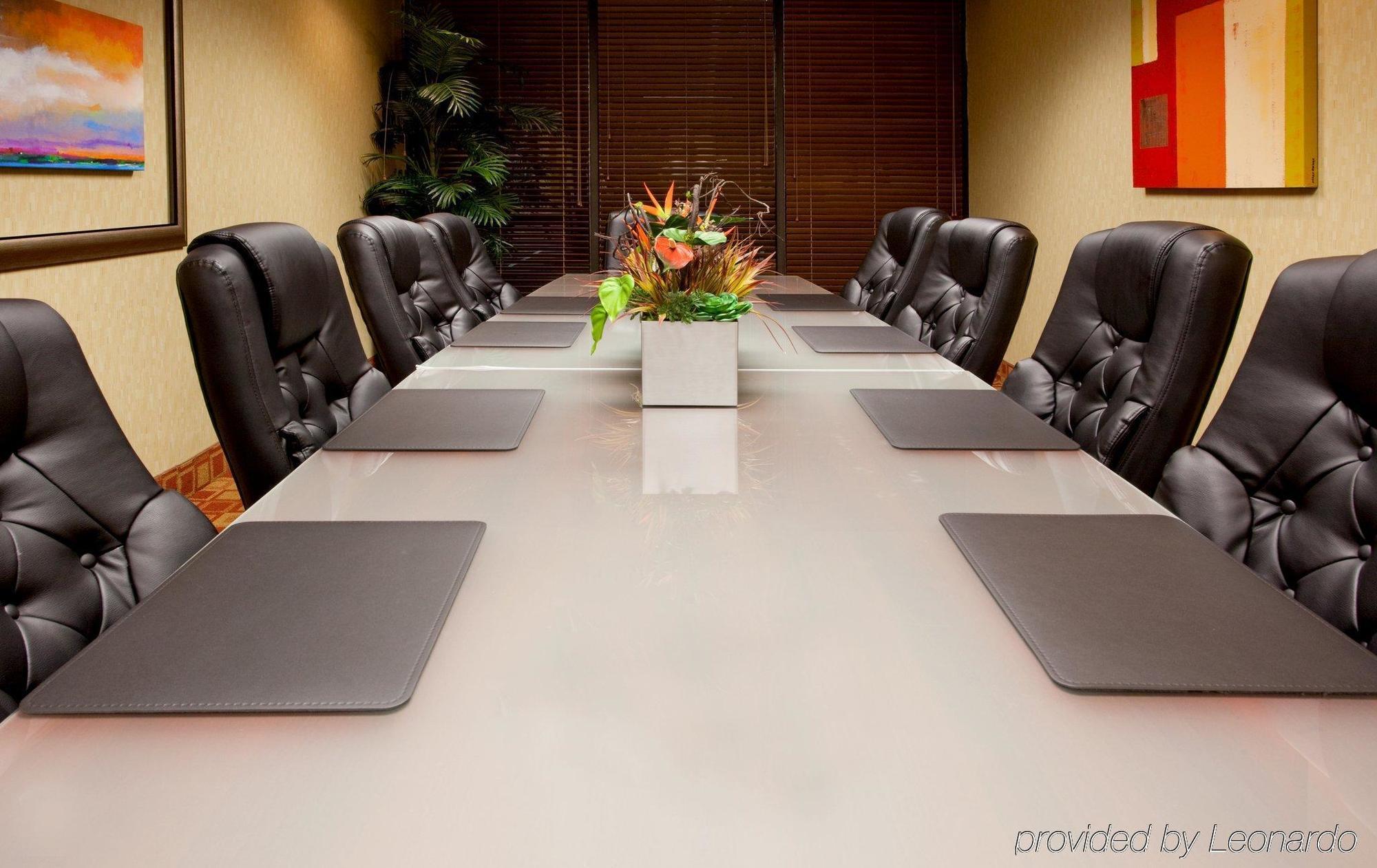 Holiday Inn Hotel Atlanta-Northlake, A Full Service Hotel Tucker Servizi foto